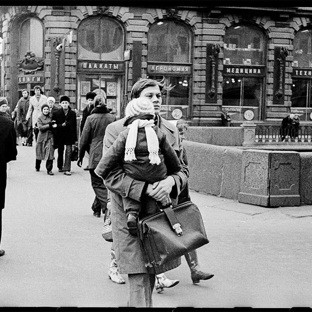 MAŠA IVAŠINTSOVA, Nevsky prospekt, Leningrad, USSR, 1976