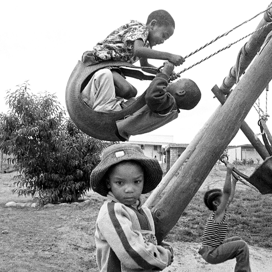 Kammaland nursery school (Hazel  Jonker project) at Hontomskloof.  - Check spelling. Nov-end, 2003.